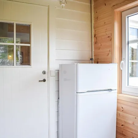 Feriehus Gorgeous In Stolmen With Kitchen