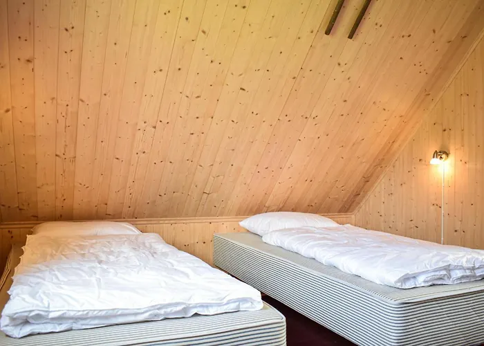2 Bedroom Cozy In Stolmen Dom wakacyjny Stokkan