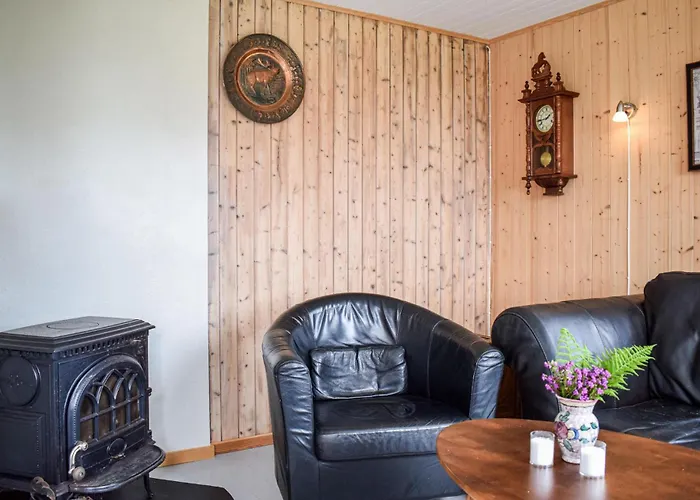 펜션 2 Bedroom Cozy In Stolmen Stokkan